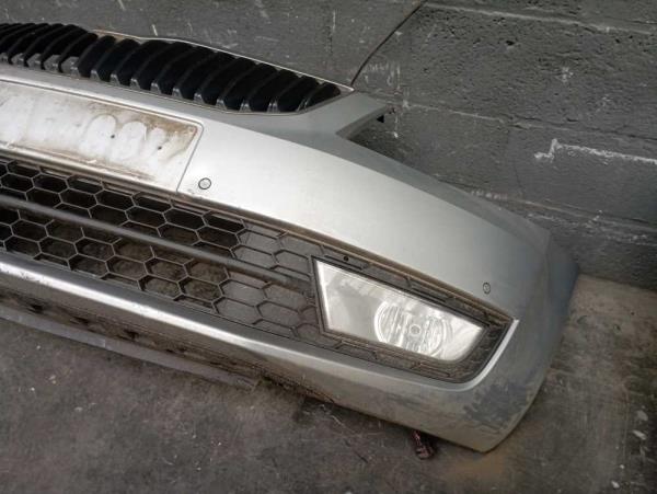  PARE CHOC AVANT SKODA - Vue 3